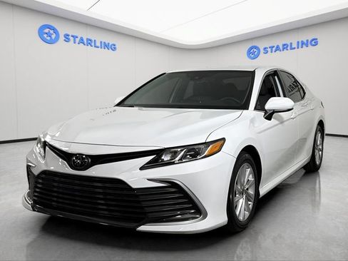 Used 2023 Toyota Camry LE FWD image 16