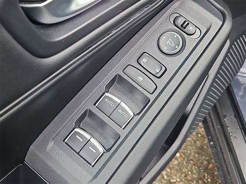 Certified 2023 Honda Accord EX image 23