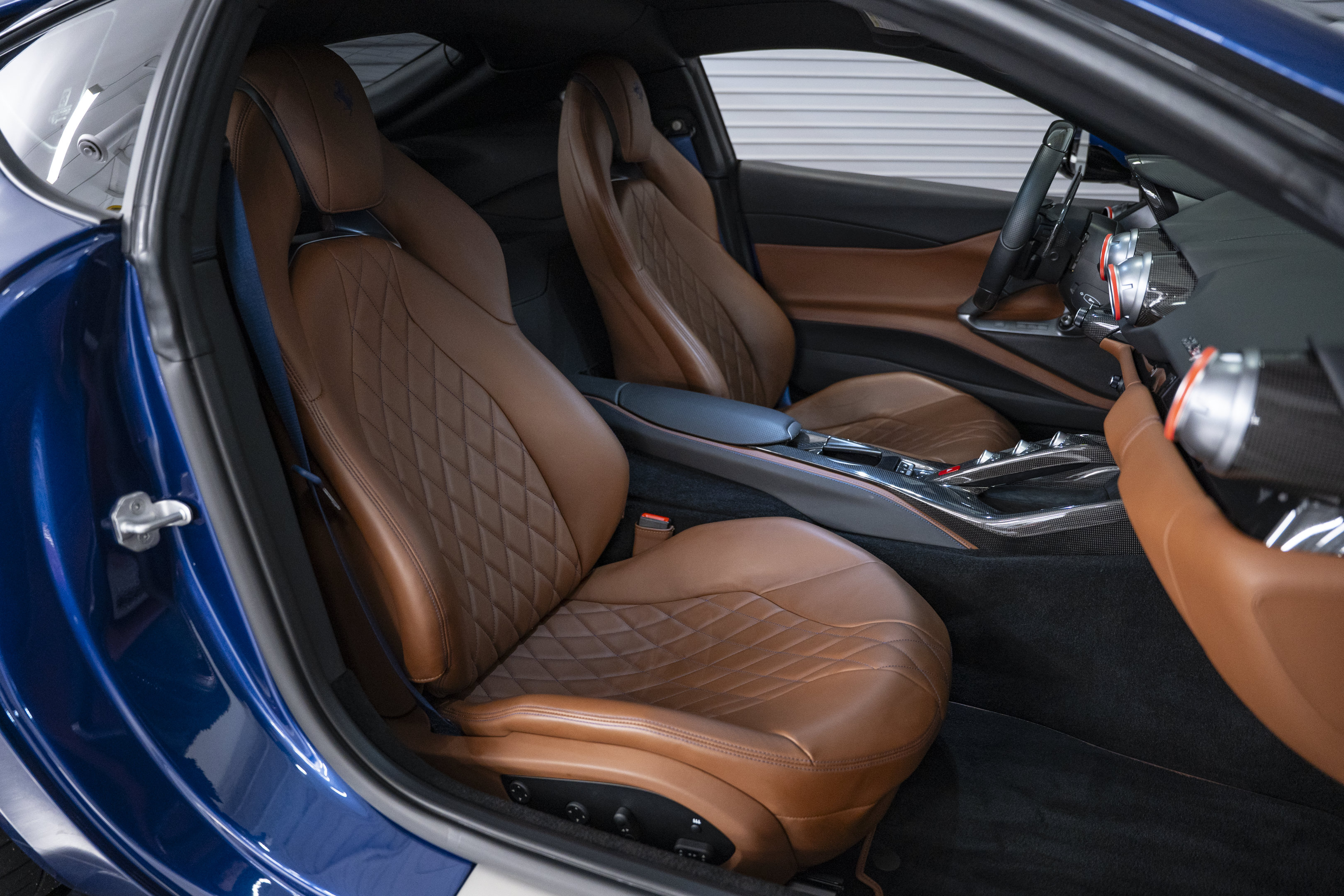 Used 2019 Ferrari 812 Superfast RWD image 22