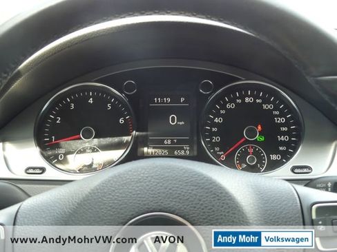 Used 2013 Volkswagen CC Lux FWD image 25