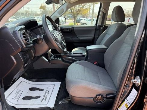 Used 2020 Toyota Tacoma SR w/ SR Convenience Package RWD image 15