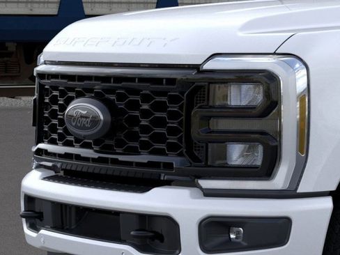 New 2026 Ford F350 Lariat w/ Black Appearance Package image 57