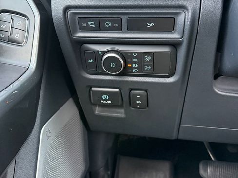 Used 2022 Ford F150 Lariat w/ Equipment Group 502A High image 28