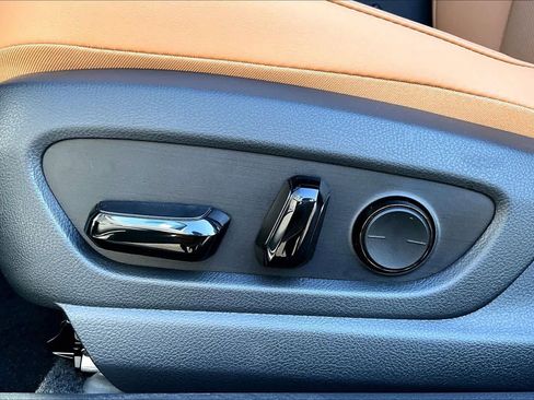 New 2026 Lexus UX 300h FWD image 15