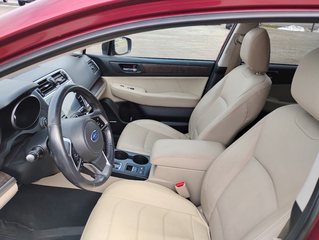 Used 2018 Subaru Outback 2.5i Limited AWD/4WD image 5