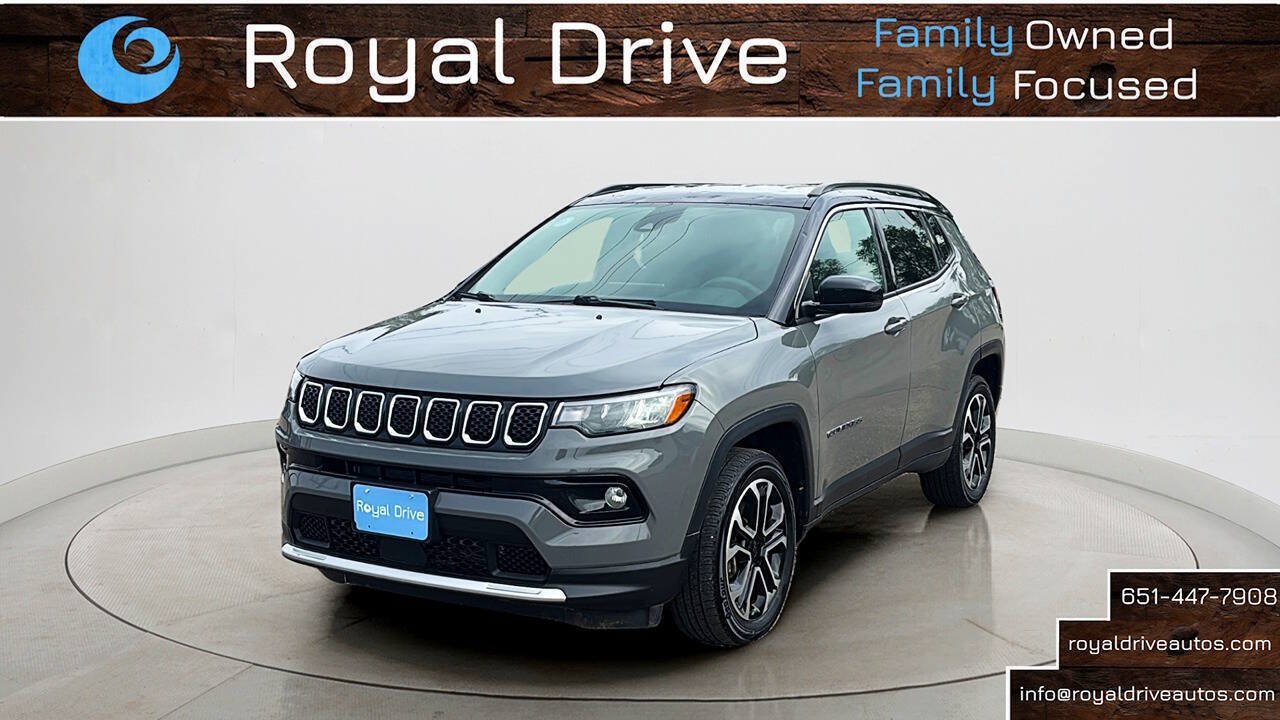 Used 2024 Jeep Compass Limited AWD/4WD image 1