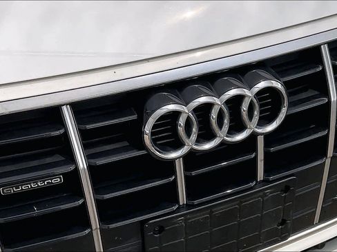 Used 2021 Audi Q5 2.0T Premium AWD/4WD image 29