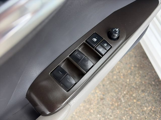 Used 2023 Toyota Camry SE FWD image 25