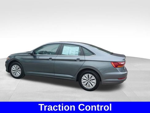 Used 2019 Volkswagen Jetta SE image 16