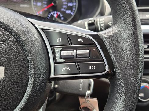 Certified 2023 Kia Forte LXS FWD image 28