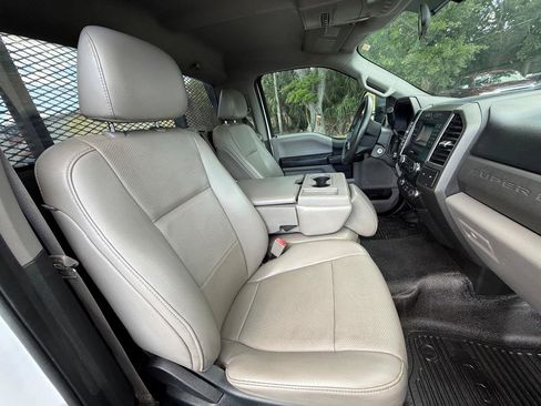 Used 2017 Ford F450 XL w/ Power Equipment Group AWD/4WD image 15