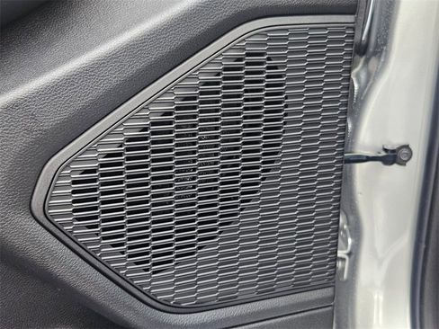 New 2025 Jeep Grand Cherokee L Limited w/ Trailer Tow Package image 12