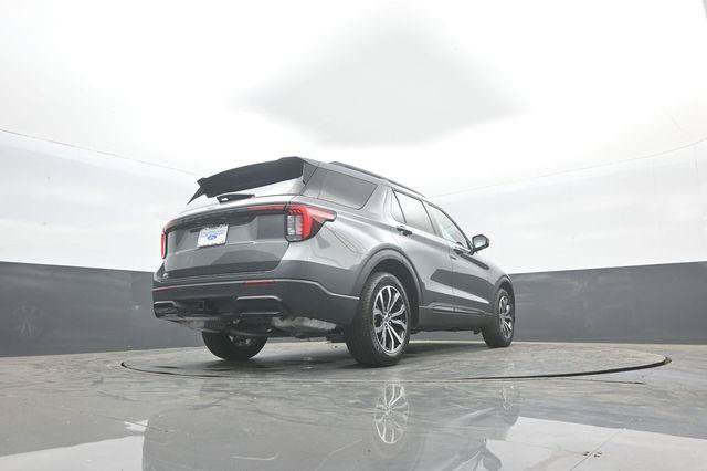 New 2026 Ford Explorer ST-Line RWD image 33