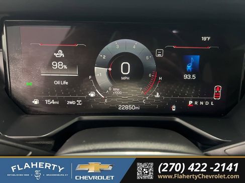 Used 2025 GMC Acadia Elevation image 30