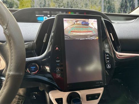 Used 2018 Toyota Prius Four FWD image 24