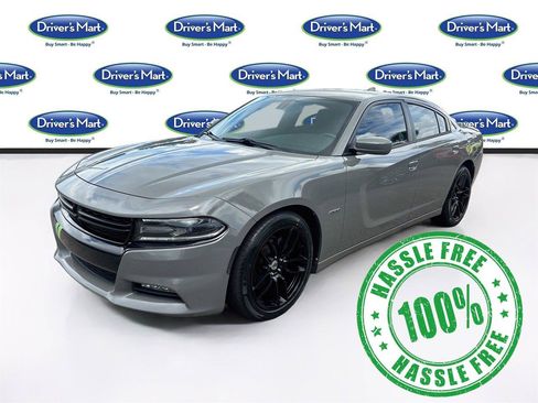Used 2017 Dodge Charger R/T RWD image 3