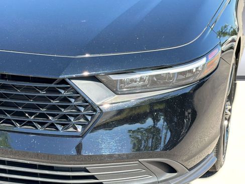 Used 2025 Honda Accord Sport image 11
