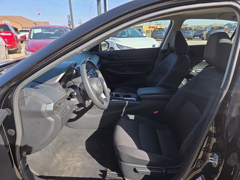 Used 2023 Nissan Altima 2.5 S image 11