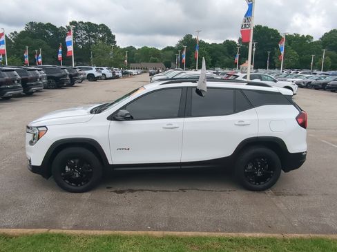 Used 2024 GMC Terrain AT4 w/ Infotainment Package II AWD/4WD image 6