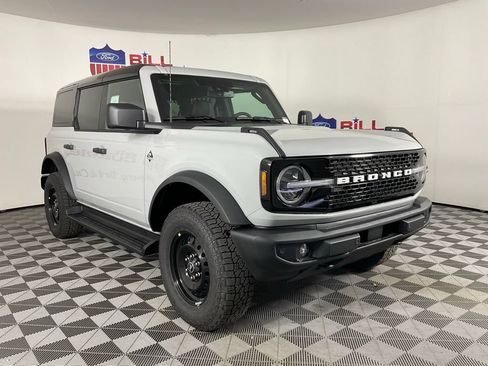 New 2026 Ford Bronco Outer Banks AWD/4WD image 1