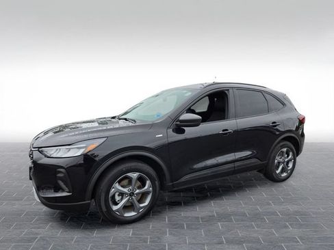Used 2025 Ford Escape ST-Line AWD/4WD image 3