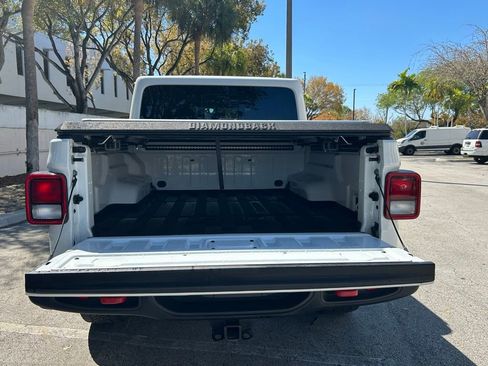 Used 2021 Jeep Gladiator Rubicon w/ Trailer Tow Package image 39