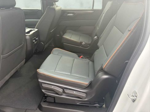 Used 2026 GMC Yukon XL AT4 AWD/4WD image 21