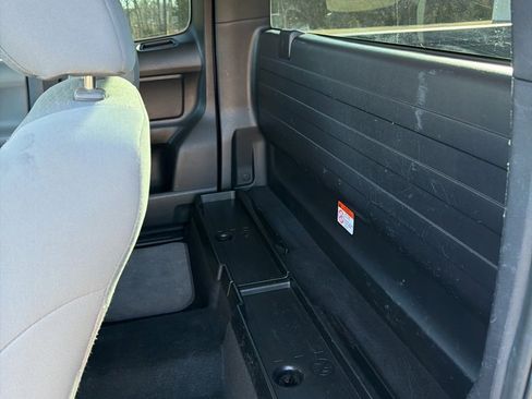 Used 2016 Toyota Tacoma SR5 image 30