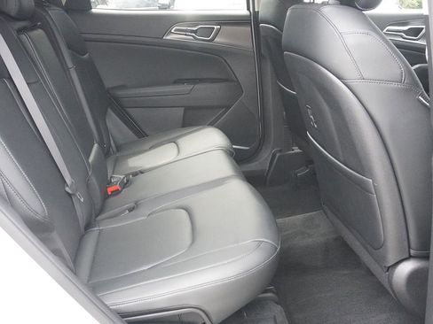 Used 2023 Kia Sportage EX FWD image 32