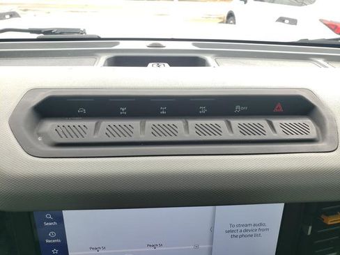 Used 2022 Ford Bronco Badlands image 24