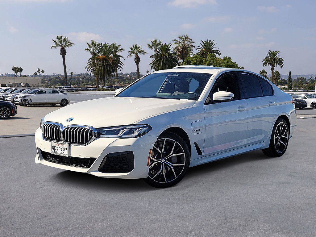 Used 2023 BMW 530e w/ M Sport Package RWD image 1