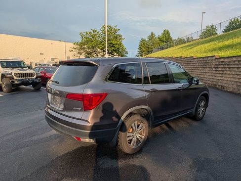 Used 2017 Honda Pilot EX-L image 4