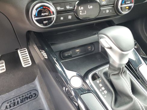 Certified 2024 Kia Soul GT-Line image 25