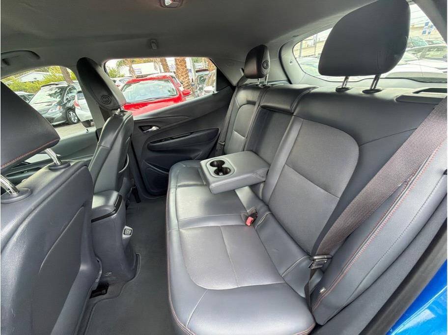 Used 2017 Chevrolet Bolt Premier w/ Driver Confidence II Package FWD image 17