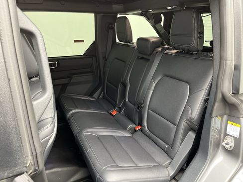 Used 2025 Ford Bronco Badlands AWD/4WD image 10