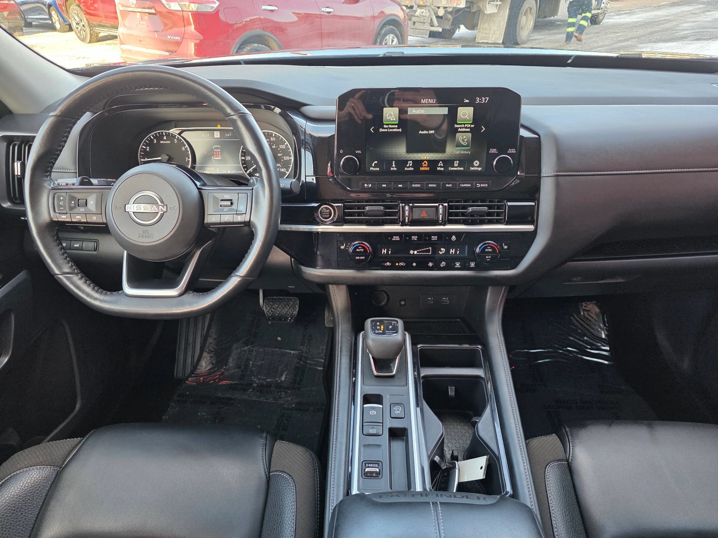 Used 2024 Nissan Pathfinder SL w/ Cargo Package FWD image 8