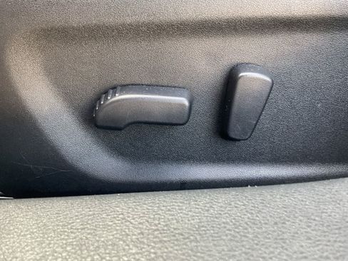Used 2025 Nissan Altima 2.5 SV FWD image 9