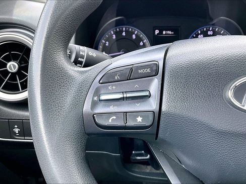 Used 2023 Hyundai Kona SEL AWD/4WD image 11