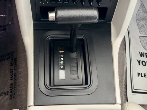 Used 1990 Ford Mustang LX RWD image 14