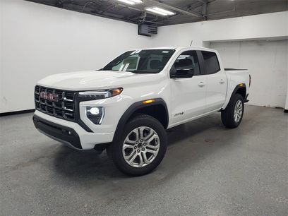 New 2025 GMC Canyon AT4