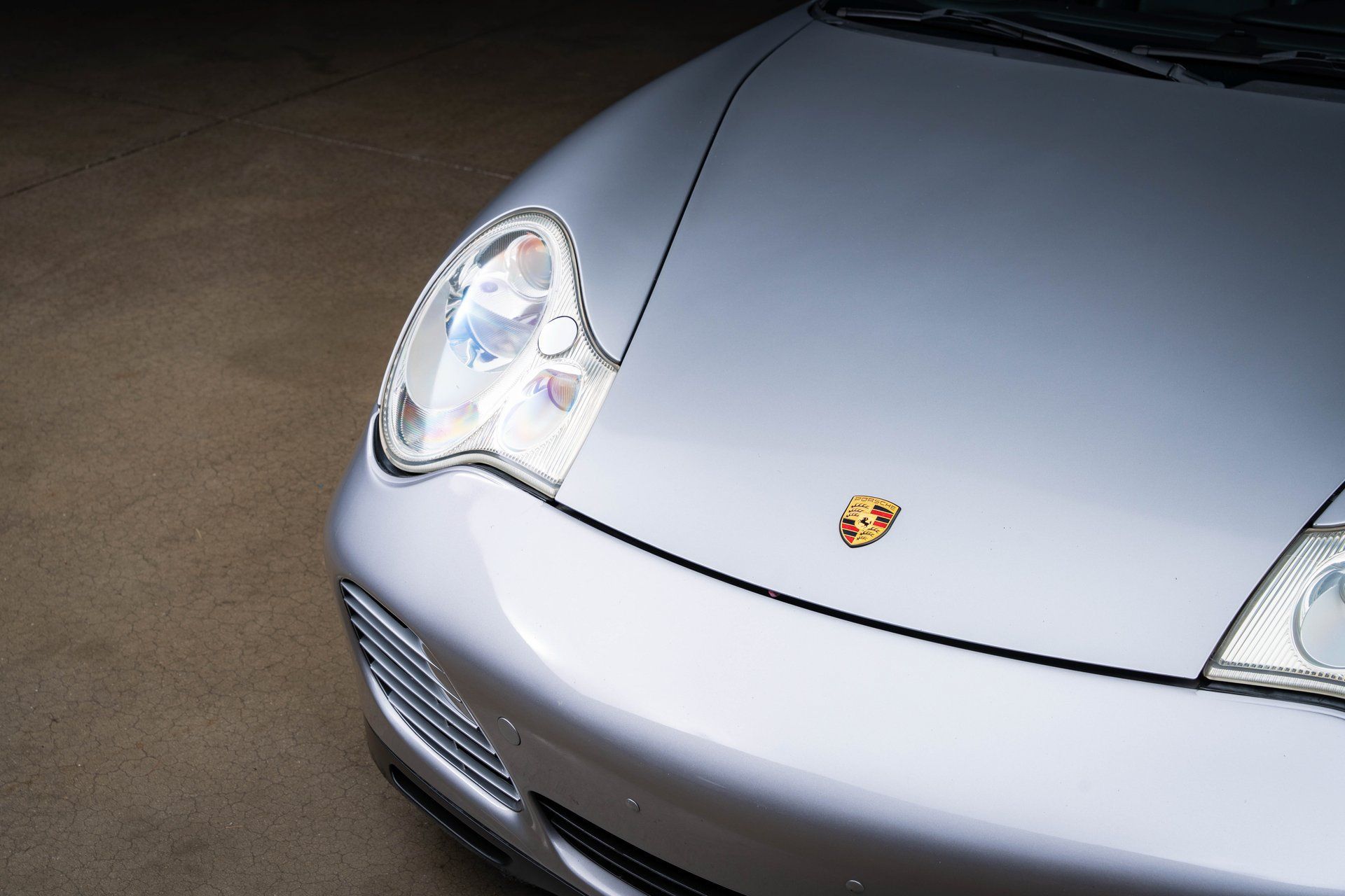 Used 2004 Porsche 911 40th Anniversary RWD image 13