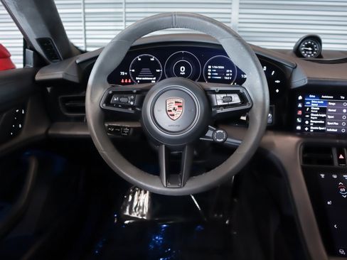 Used 2024 Porsche Taycan GTS image 15