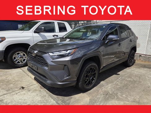 Used 2023 Toyota RAV4 XLE image 1