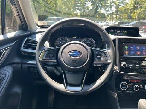 Used 2023 Subaru Forester Premium AWD/4WD image 30