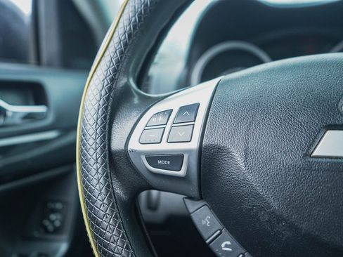 Used 2016 Mitsubishi Lancer ES image 21