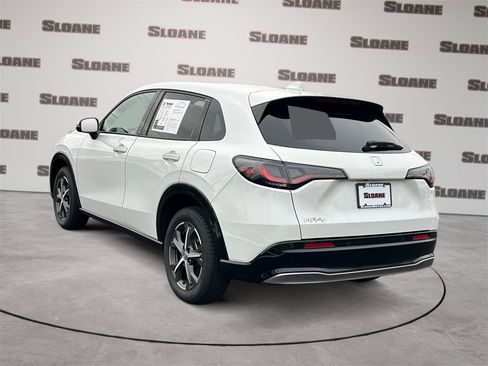 Used 2023 Honda HR-V EX-L image 3