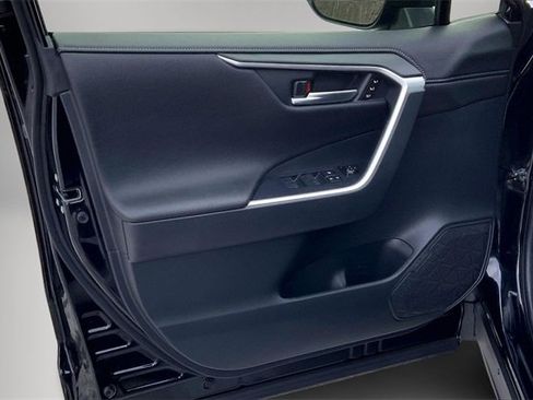 Used 2024 Toyota RAV4 Limited image 17