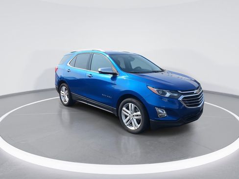 Used 2019 Chevrolet Equinox Premier image 2