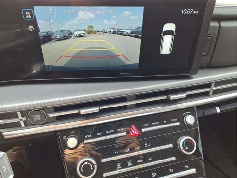 Used 2025 Hyundai Santa Fe SE FWD image 14