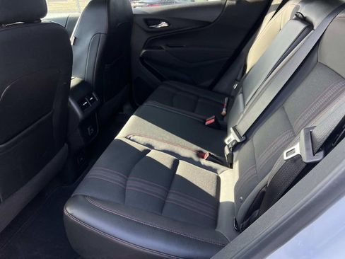 Used 2022 Chevrolet Equinox RS w/ Infotainment Package image 11